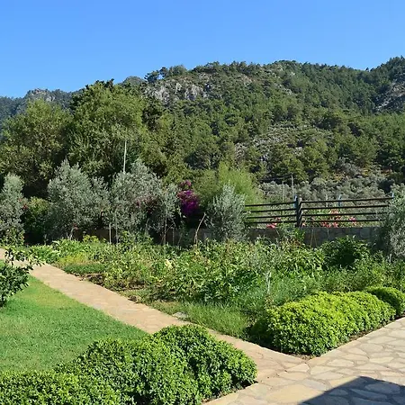 ヴィラ Casa Feronia Stone House ヒサルヌ