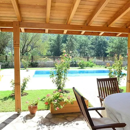 Casa Feronia Stone House