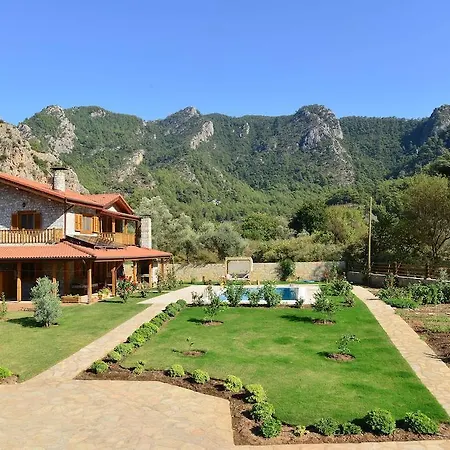 ヴィラ Casa Feronia Stone House *