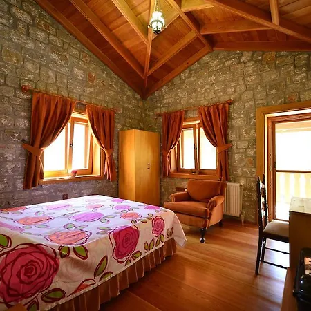 ヴィラ Casa Feronia Stone House ヒサルヌ