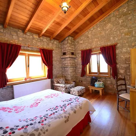 Villa Casa Feronia Stone House *